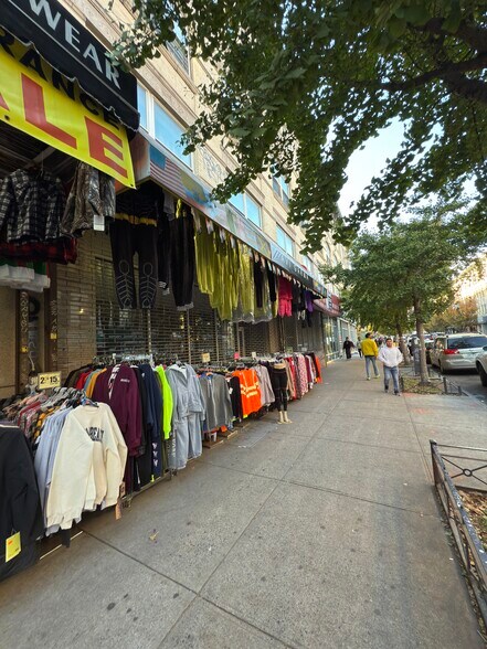 More Photos Of 318 Knickerbocker Ave, Brooklyn Apartments For Lease