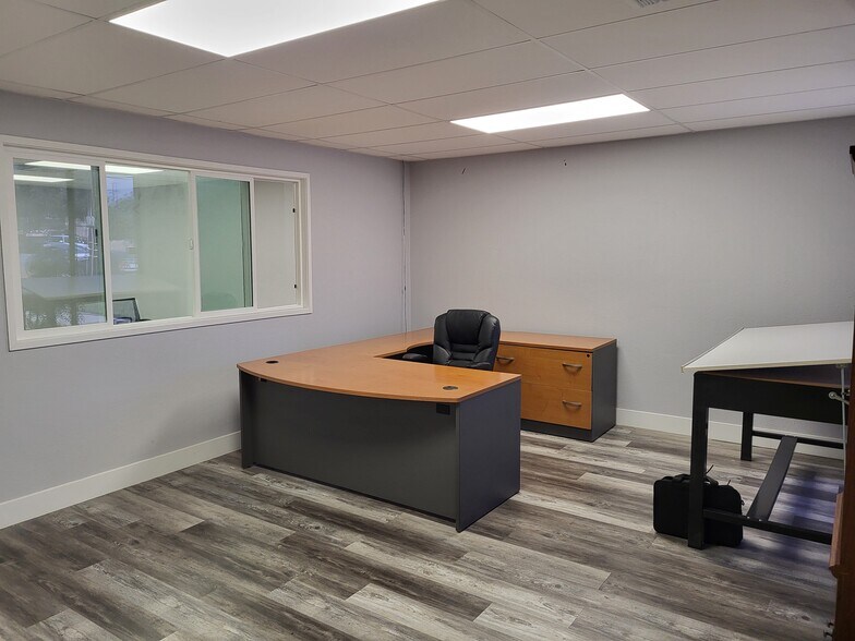 More Photos Of 9041 Bermudez St, Pico Rivera Manufacturing For Lease