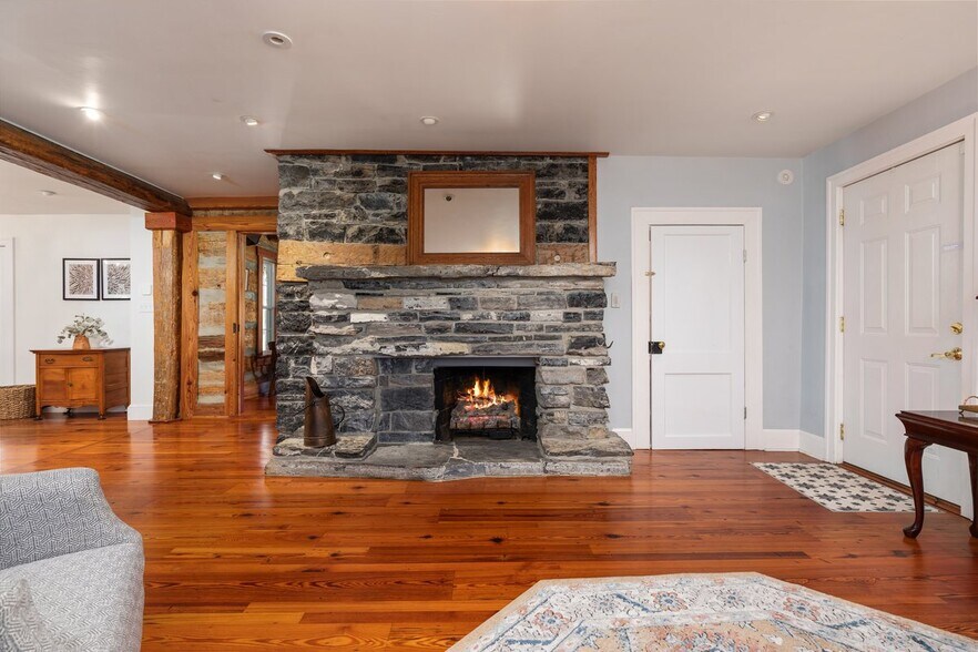 More Photos Of 315 Ganders Dr, Luray Hospitality For Sale