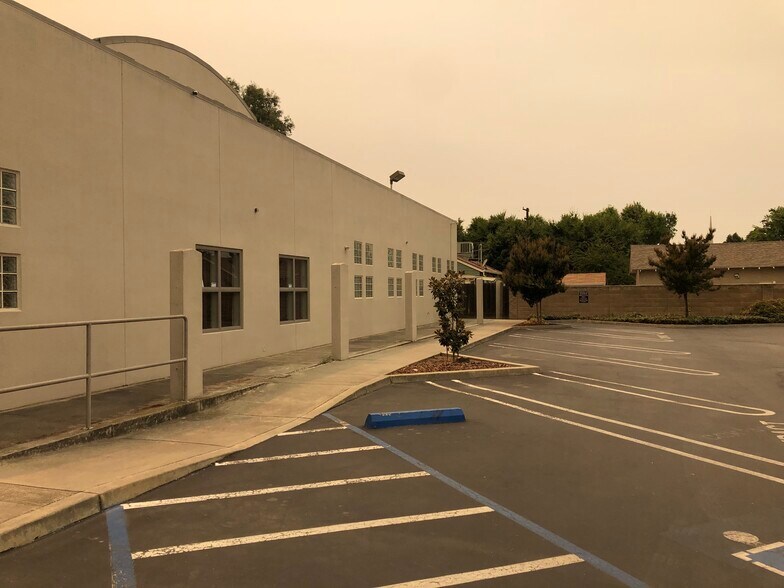 More Photos Of 413 E Orangeburg Ave, Modesto Medical For Lease
