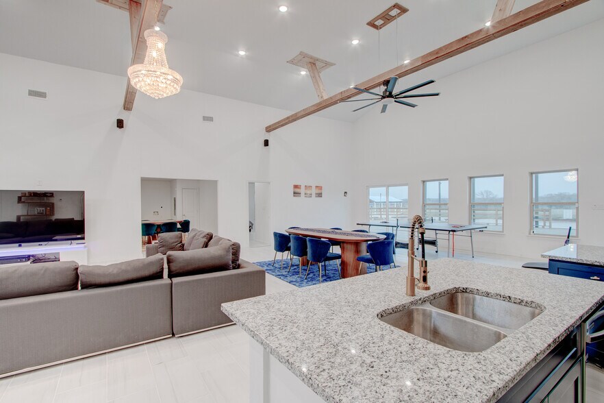 More Photos Of 550 County Road 297, Gainesville Specialty For Sale