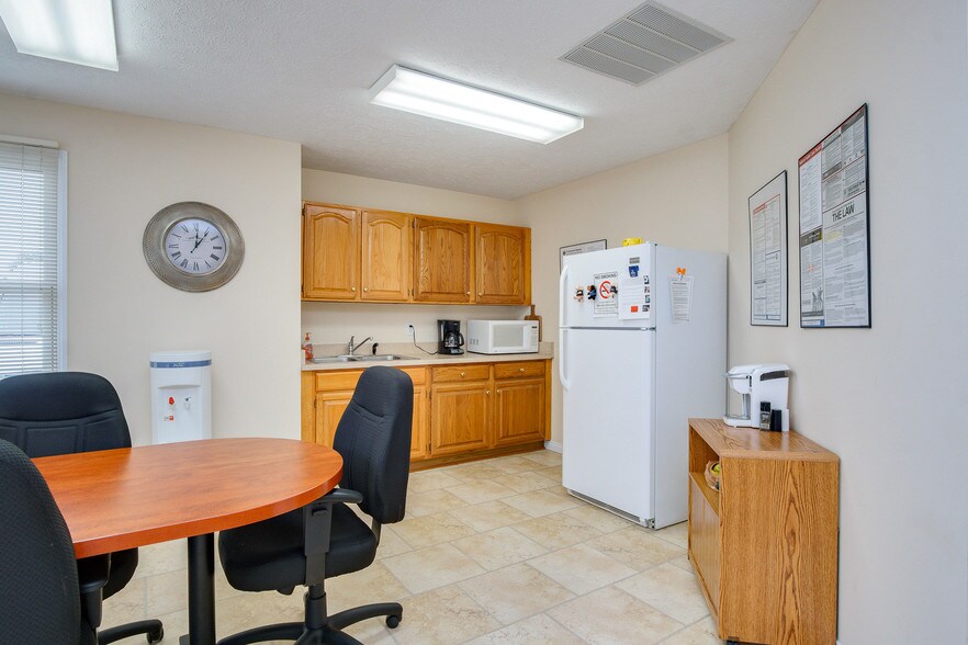 More Photos Of 65 S Progress Dr, Xenia Medical For Lease