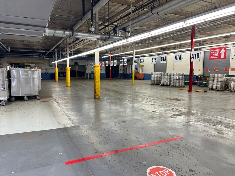 More Photos Of 1527 Waring Rd NW, Dalton Manufacturing For Sale