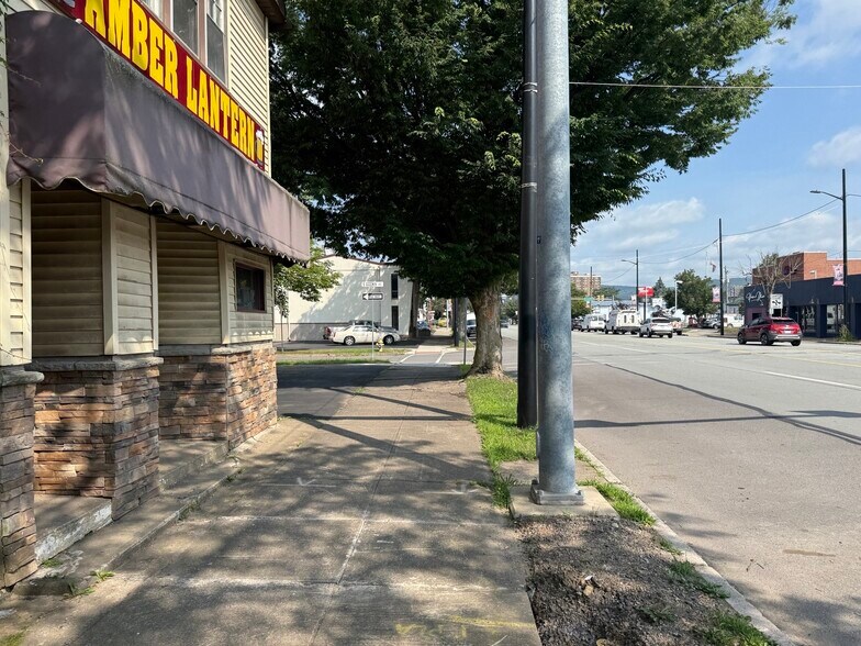More Photos Of 430 Market St, Kingston Storefront Retail Residential For Sale