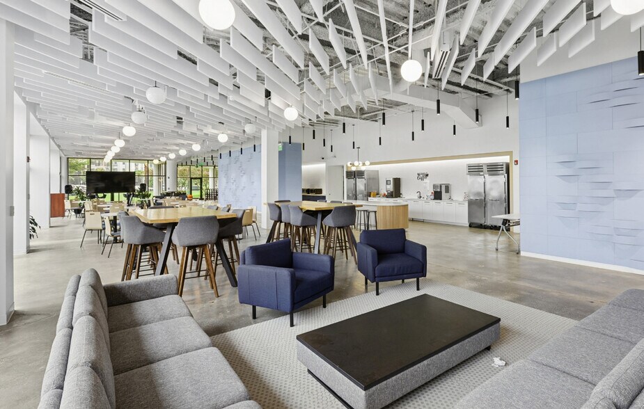 More Photos Of 4110 George Rd, Tampa Office For Lease
