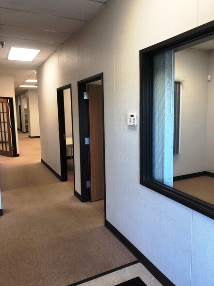 More Photos Of 1036-1062 Corporate Ln, Export Storefront Retail Office For Lease