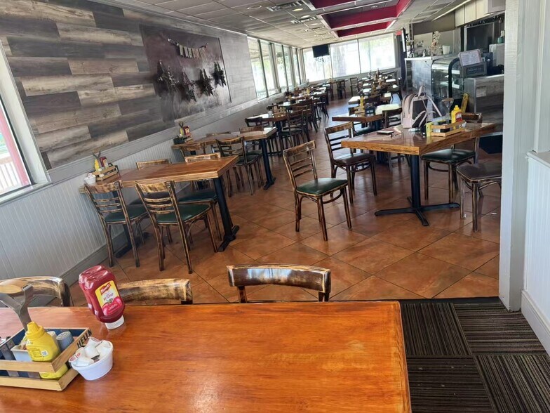 More Photos Of 841 Ridgewood Ave, Daytona Beach Restaurant For Sale