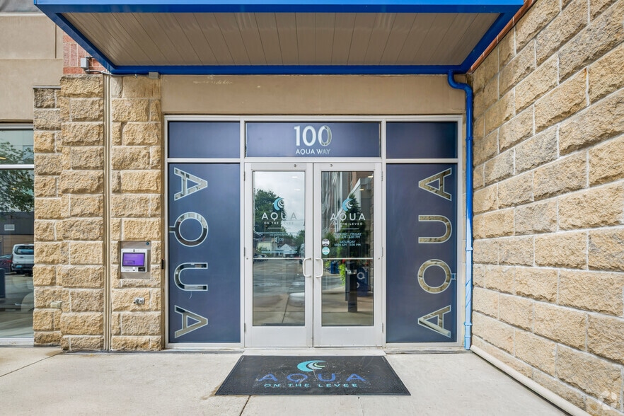 More Photos Of 100 Aqua Way, Newport Apartments For Lease