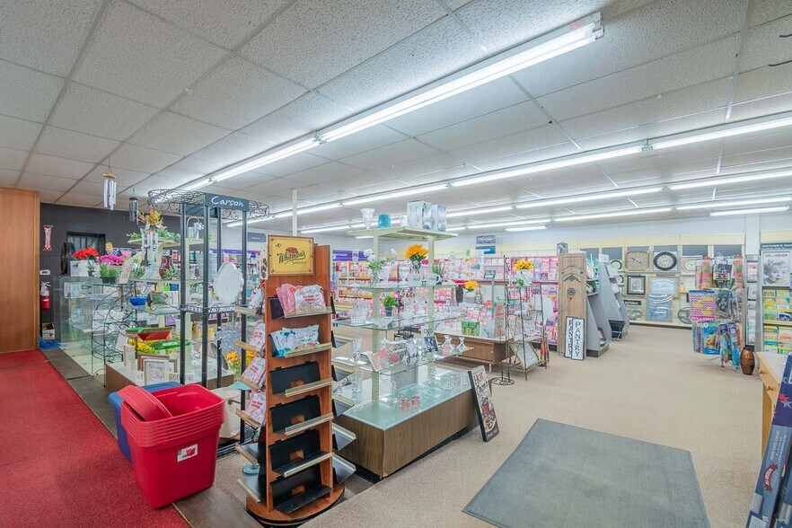 More Photos Of 221 Kennedy Memorial Dr, Hoyt Lakes Freestanding For Sale