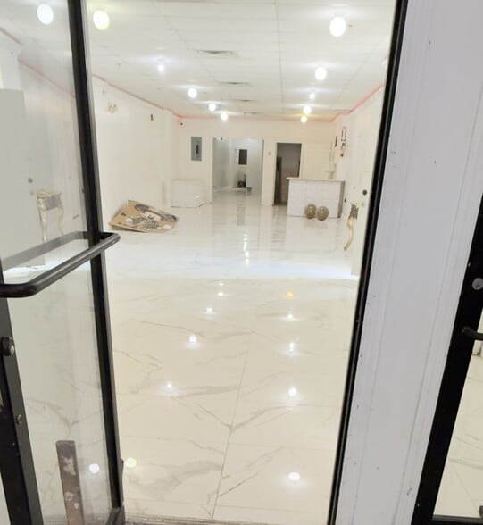 More Photos Of 114 Orchard St, Newark Storefront Retail Residential For Sale