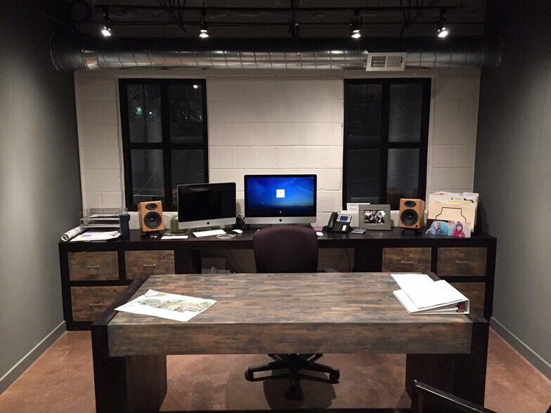 More Photos Of 3141-3149 S Broadway, Englewood Storefront Retail Office For Lease