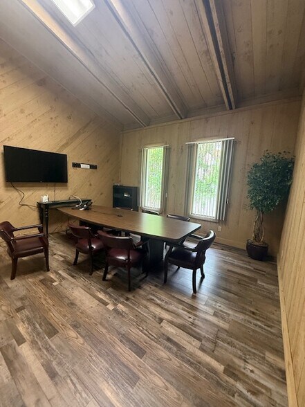 More Photos Of 725 S J St, Pensacola Office Residential For Sale