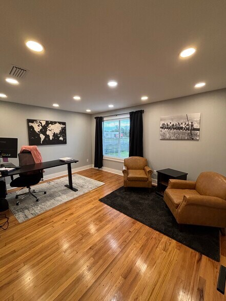 More Photos Of 11169 NW State Rd 20, Bristol Office For Sale