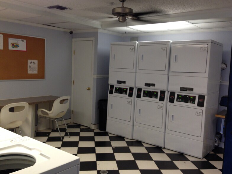 More Photos Of 811 Darby Blvd, San Antonio Apartments For Sale