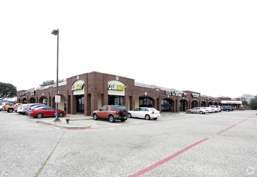 More Photos Of 9410 Walnut St, Dallas Unknown For Lease