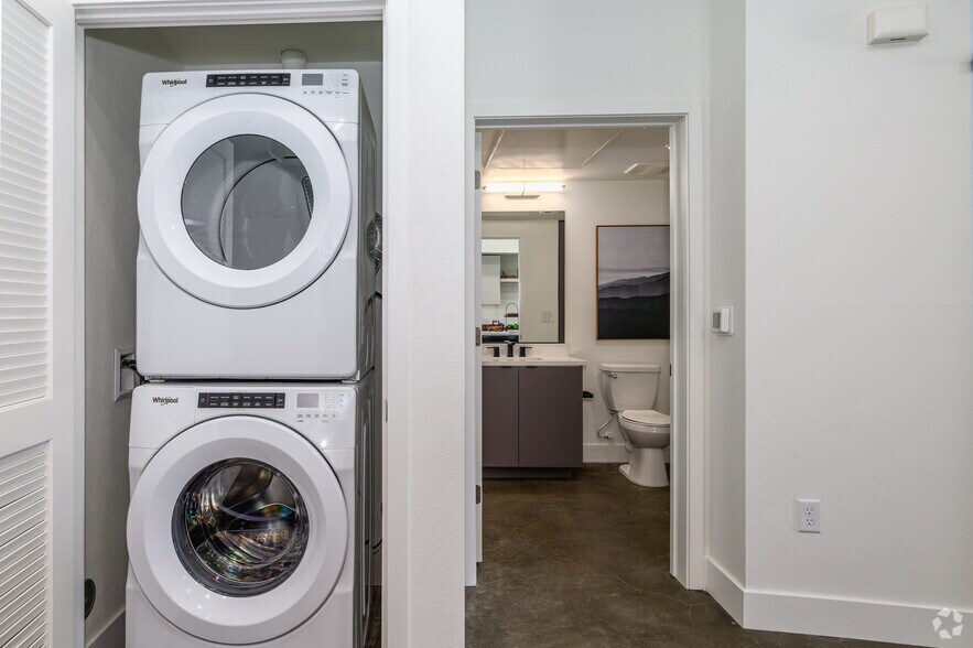 More Photos Of 251 6th St, Sacramento Apartments For Lease