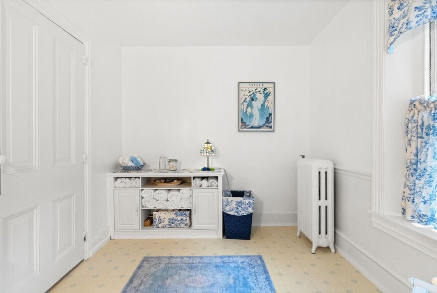 More Photos Of 23-25 Race St, Jim Thorpe Hospitality For Sale