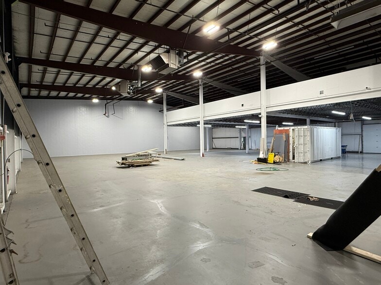More Photos Of 1437 Bedford St, Abington Industrial For Sale