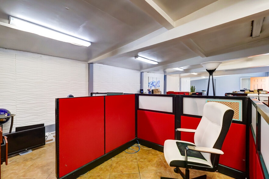 More Photos Of ,  Unknown For Sale