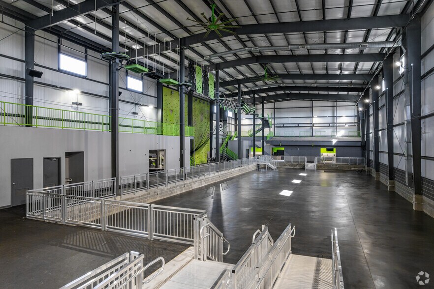 More Photos Of 9960 St Rt 43, Streetsboro Amusement Park For Sale