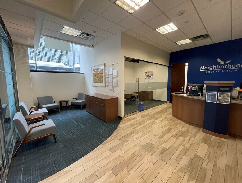 More Photos Of 1201 Elm St, Dallas Office For Lease