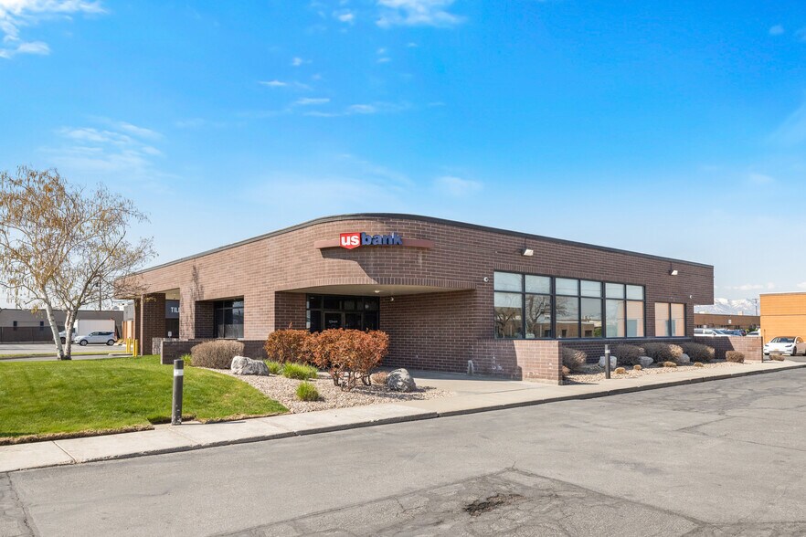 More Photos Of 2714 S 300 W, Salt Lake City Bank For Sale