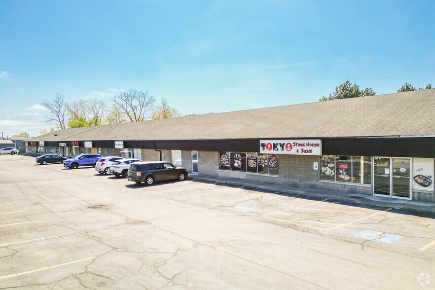 More Photos Of 309-337 Alexis Rd, Toledo General Retail For Sale
