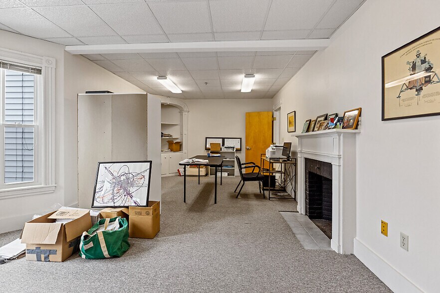 More Photos Of 323 State St, Augusta Office Residential For Sale