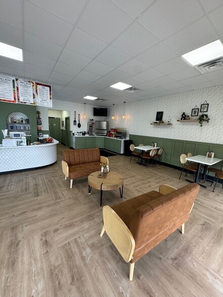 More Photos Of 13740 W State Highway 29, Liberty Hill Freestanding For Lease