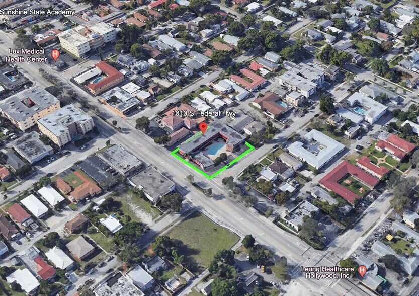 More Photos Of 1010 S Federal Hwy, Hollywood Hotel For Sale