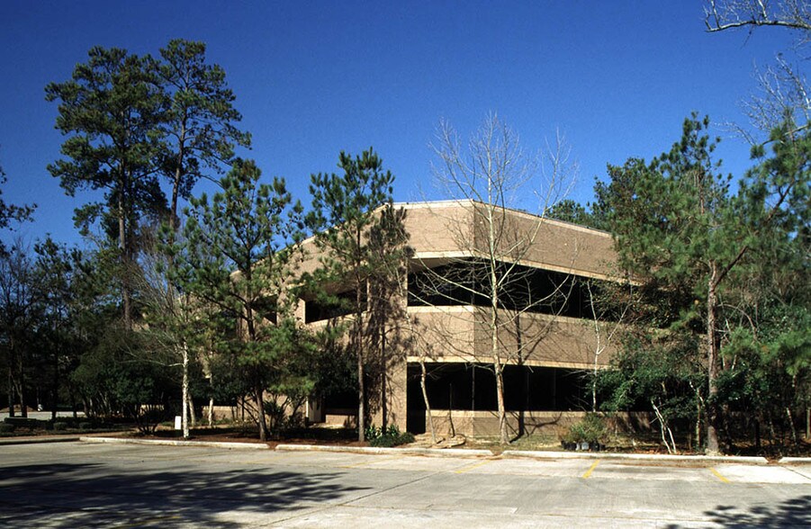 More Photos Of 10655 Six Pines Dr, The Woodlands Medical For Lease
