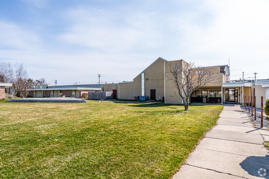 More Photos Of 4853 W Henrietta Rd, Henrietta Hotel For Sale