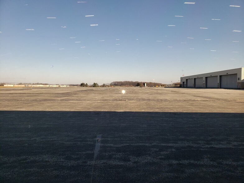 More Photos Of 110 Stewart Huston Dr, Coatesville Warehouse For Lease