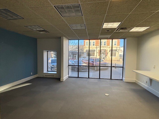 More Photos Of 201 N Clinton Ave, Saint Johns Storefront For Lease