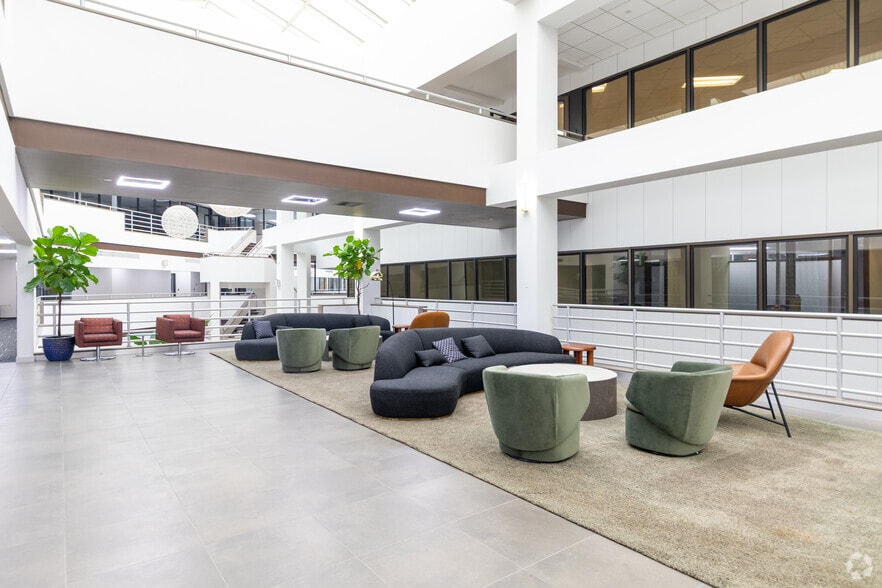 More Photos Of 23 Orchard Rd, Skillman Office For Lease