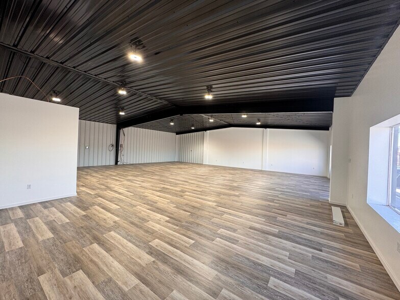 More Photos Of 27839 U.S. Highway 19 N, Clearwater Unknown For Lease