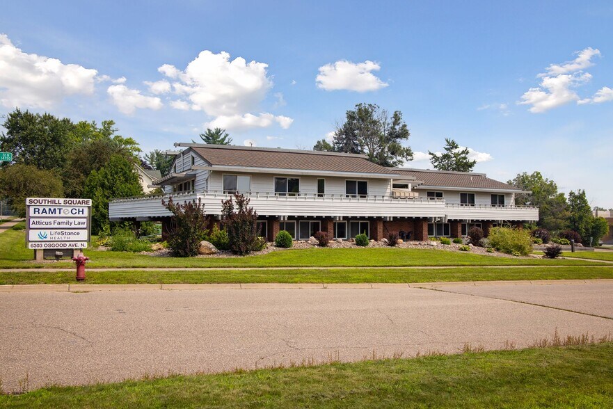 Primary Photo Of 6303 Osgood Ave N, Stillwater Medical For Lease
