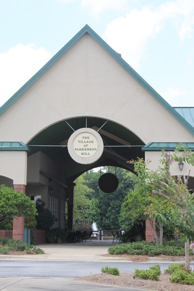 More Photos Of 2328 S College St, Auburn General Retail For Sale