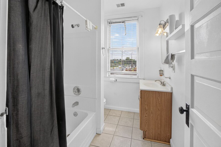 More Photos Of 4802 Rhode Island Ave, Hyattsville Unknown For Lease