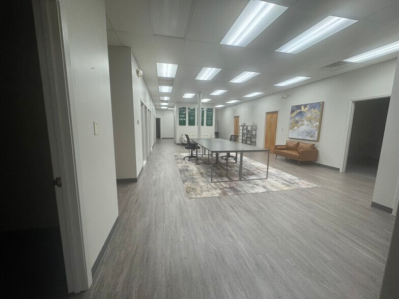 More Photos Of 11719 Hinson Rd, Little Rock Office For Lease