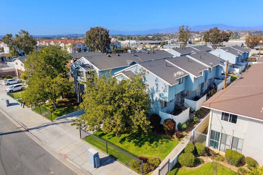 Primary Photo Of 862-892 W Mines Ave, Montebello Apartments For Sale