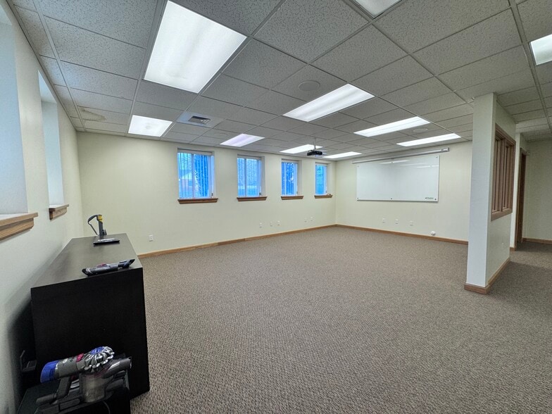 More Photos Of 2560 E 3300 S, Salt Lake City Office For Lease