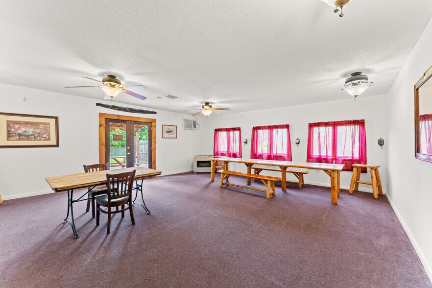 More Photos Of 2582 State Highway 7, Bainbridge Restaurant For Sale