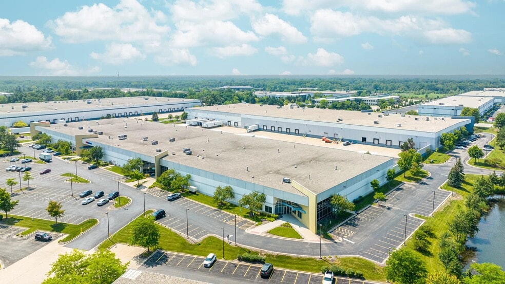 More Photos Of 3540-3630 Amhurst Pky, Waukegan Unknown For Lease