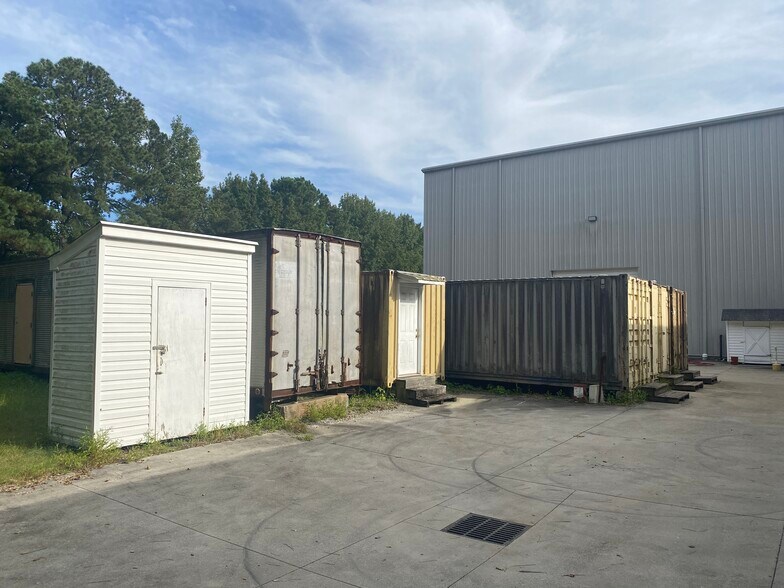 More Photos Of 1033 Cavalier Blvd, Chesapeake Manufacturing For Sale