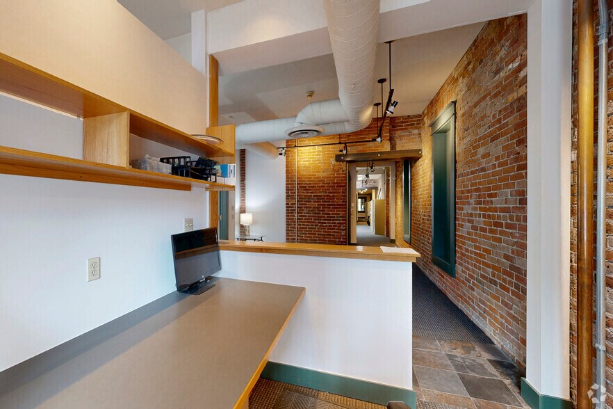 More Photos Of 1525 17th St, Denver Loft Creative Space For Lease