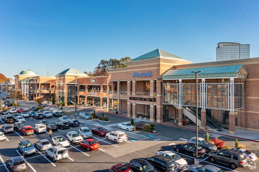 Primary Photo Of 1121-1201 Hammond Dr, Atlanta Unknown For Lease