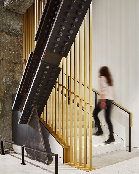 More Photos Of 621 SW 5th Ave, Portland Office For Lease