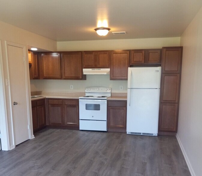 More Photos Of 6401 Middlebelt Rd, Garden City Apartments For Sale