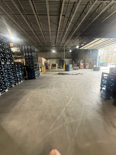More Photos Of 5025 Departure Dr, Raleigh Distribution For Lease
